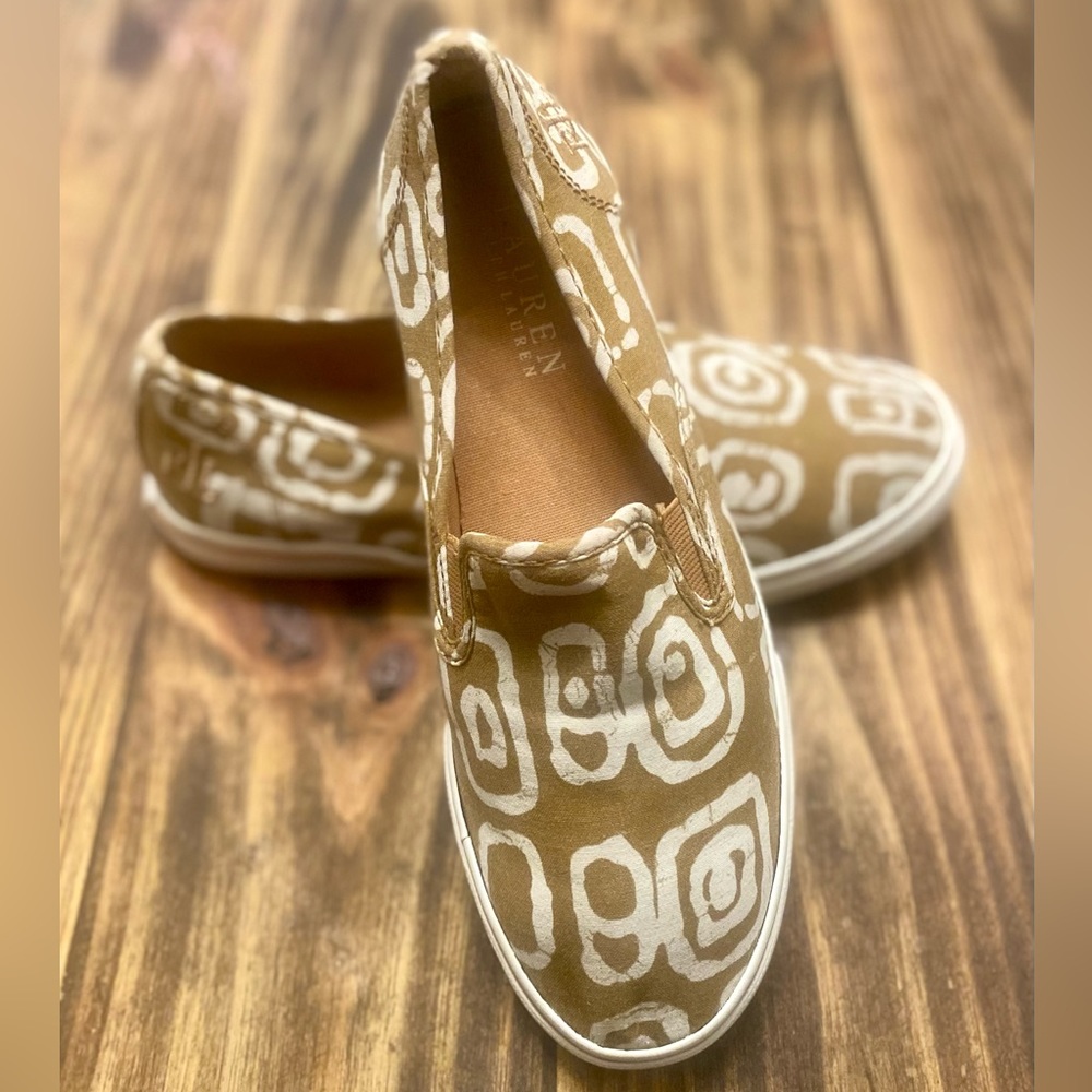 Lauren Ralph Lauren Women’s Janis Flats Slip-On 6.5 Tan White Batik Tribal